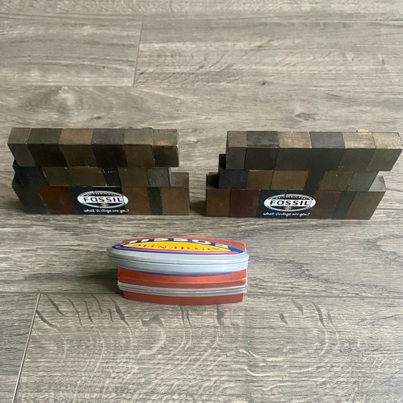 Fossil Authentic Sign Decor - Picture 4 of 7